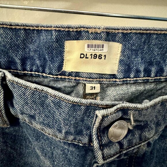 DL1961 Wide-Leg Jeans in Classic Blue Denim (Size 31 / 12–14) - Picture 5 of 10